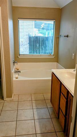 Building Photo - 10708 Highland Ridge Rd