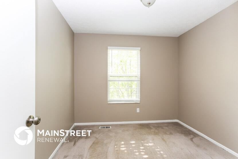 Building Photo - 818 Wallinger Dr