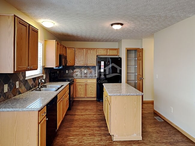 Building Photo - 268 Brandie Dr