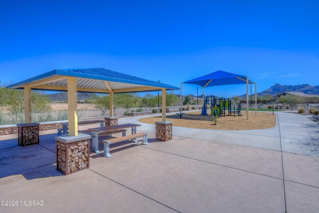 Building Photo - 9116 W Silver Cholla Dr