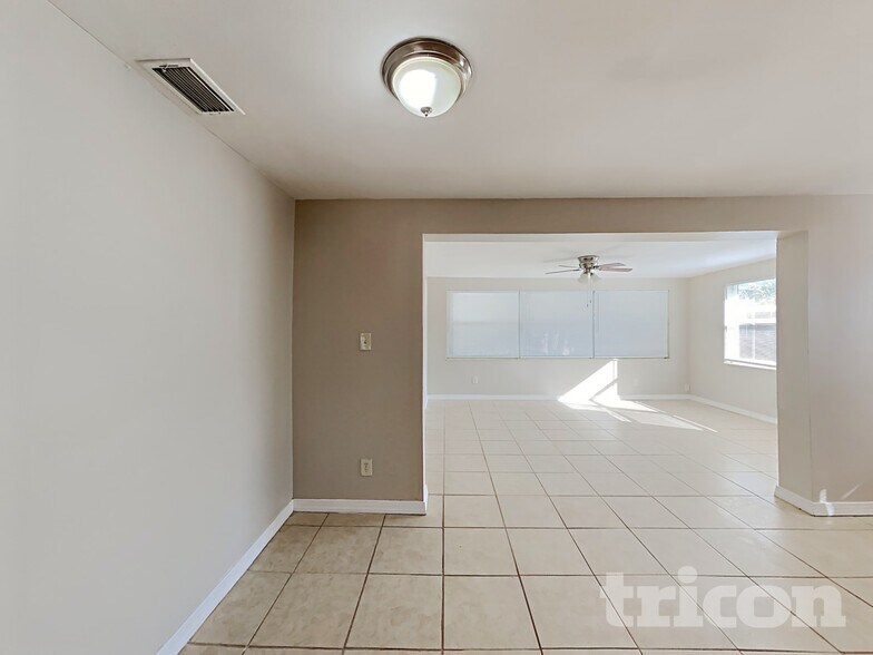 Building Photo - 11915 106th St