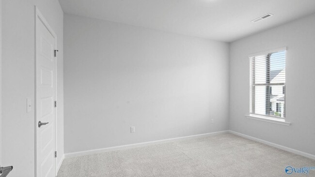 Building Photo - 335 Hay Rake Dr