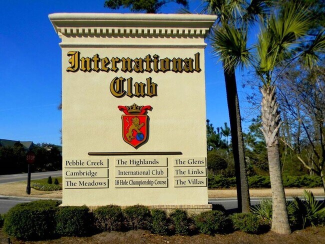 Building Photo - Pet-friendly, 3 Bedroom, 2 Bath Home with Fenced Yard in St. James School Area! Available in May!