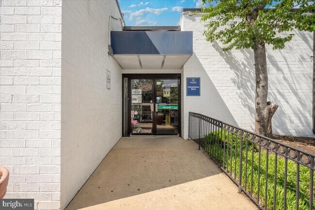 Building Photo - 60 S Van Dorn St