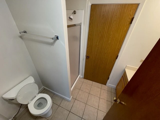 Building Photo - 661 W Lakeshore Dr