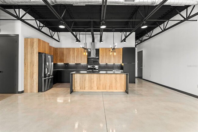 Building Photo - 902 E Curtis St