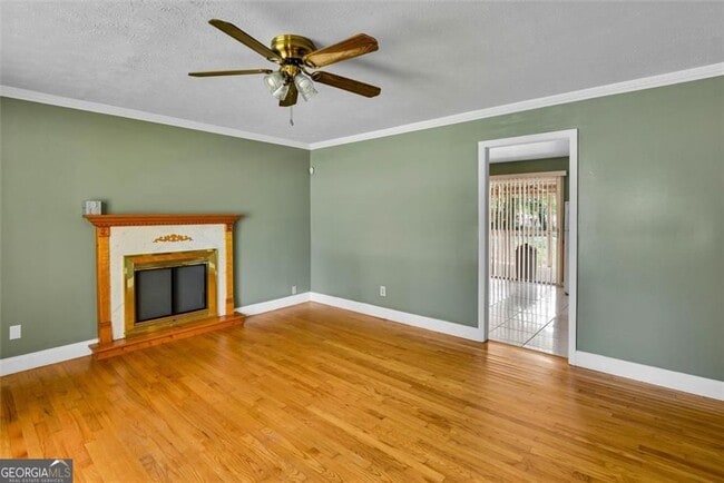 Building Photo - 8941 Ashwood Dr