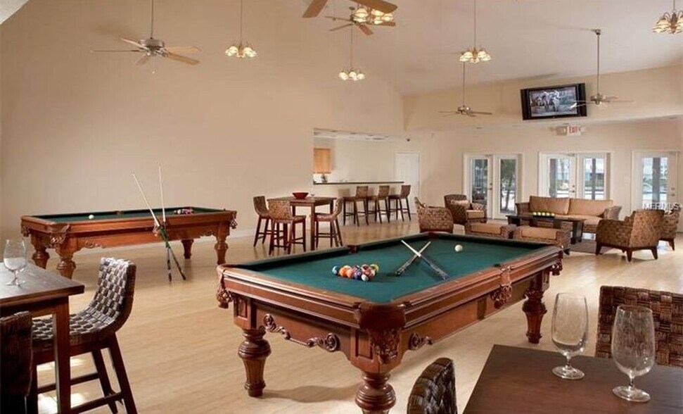 Building Photo - 5200 Coquina Key Dr SE