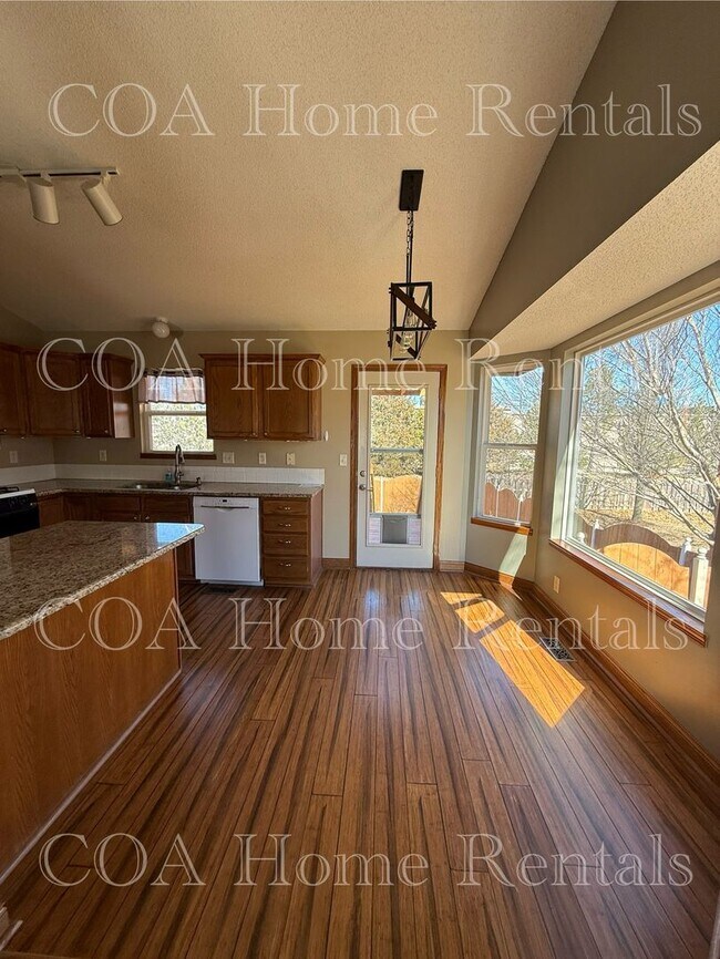 Building Photo - Amazing Home in Andover Kansas