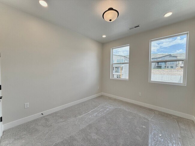 Building Photo - 2179 N Paradise Flt Ln