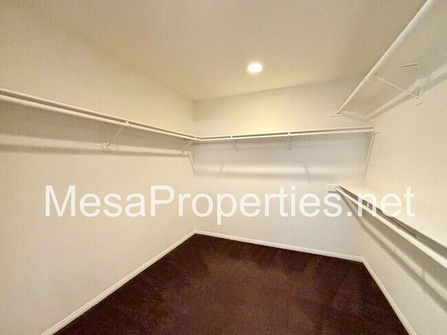 Building Photo - 16677 Desert Lily St