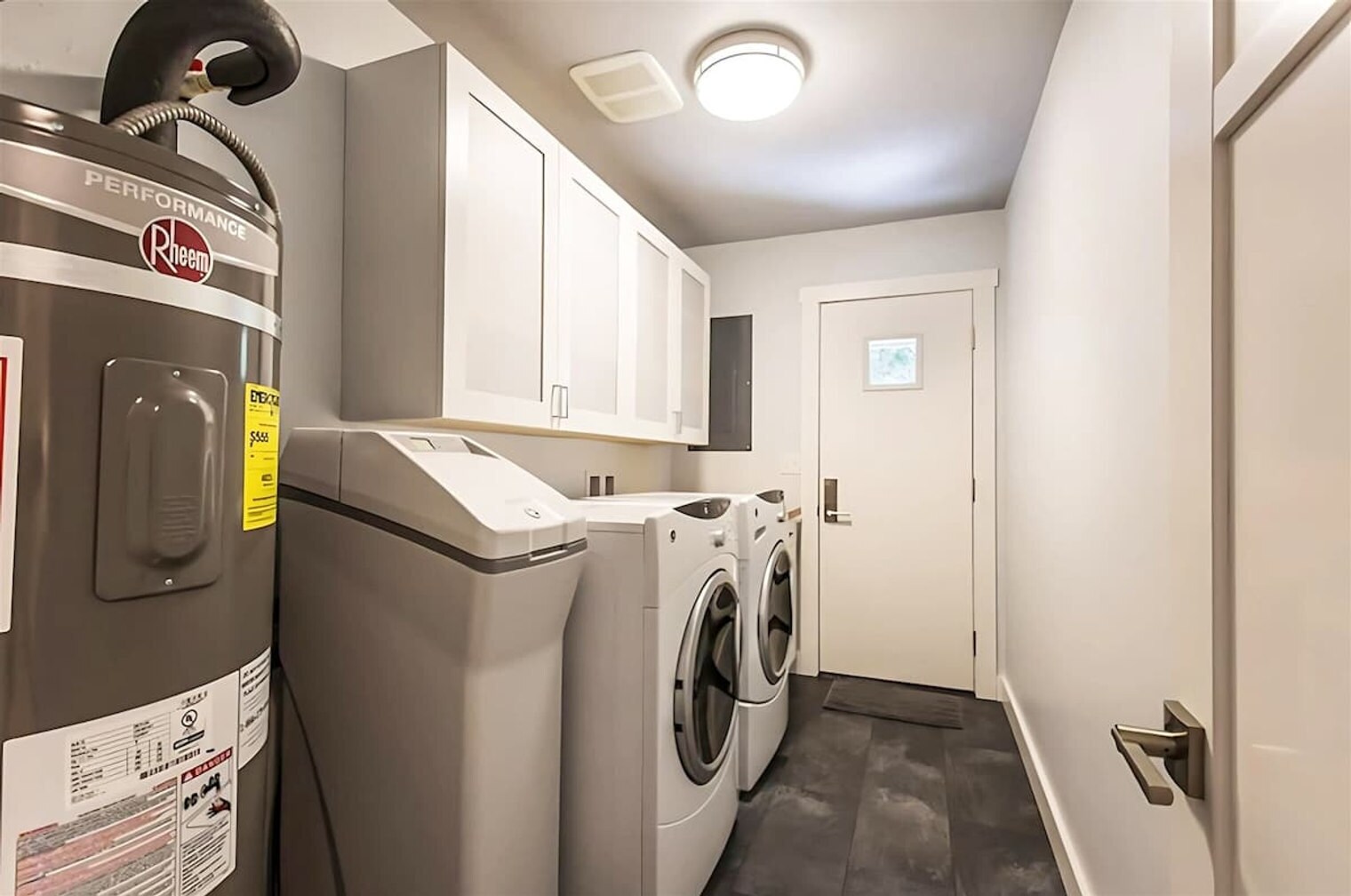 Building Photo - 32 Michaels Rd