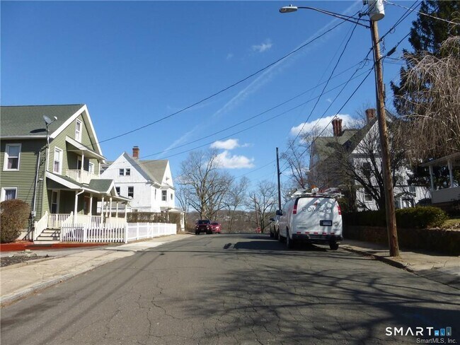 Building Photo - 28 Frederick St