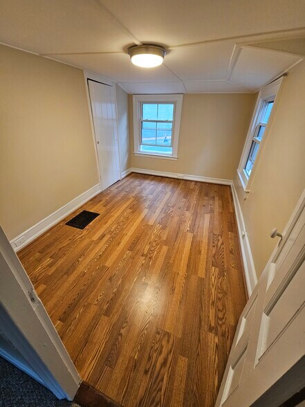 Upstairs Bedroom / Office - 22 Fletcher St