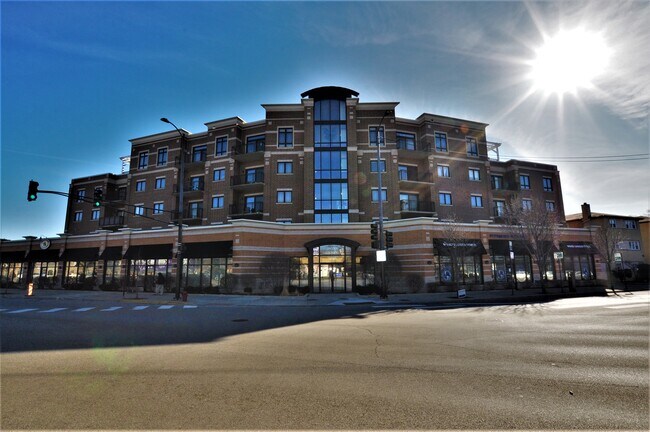 Primary Photo - 5588 N Lincoln Ave