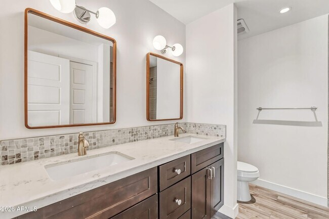 Building Photo - 9046 N 28th St