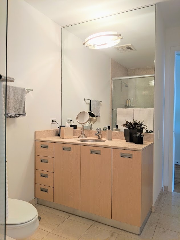 Building Photo - 950 W Erie St