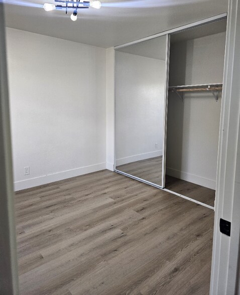 Building Photo - 18641 E Pearl Ave