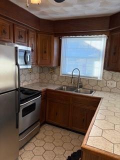 Building Photo - 22 Laurel Ln