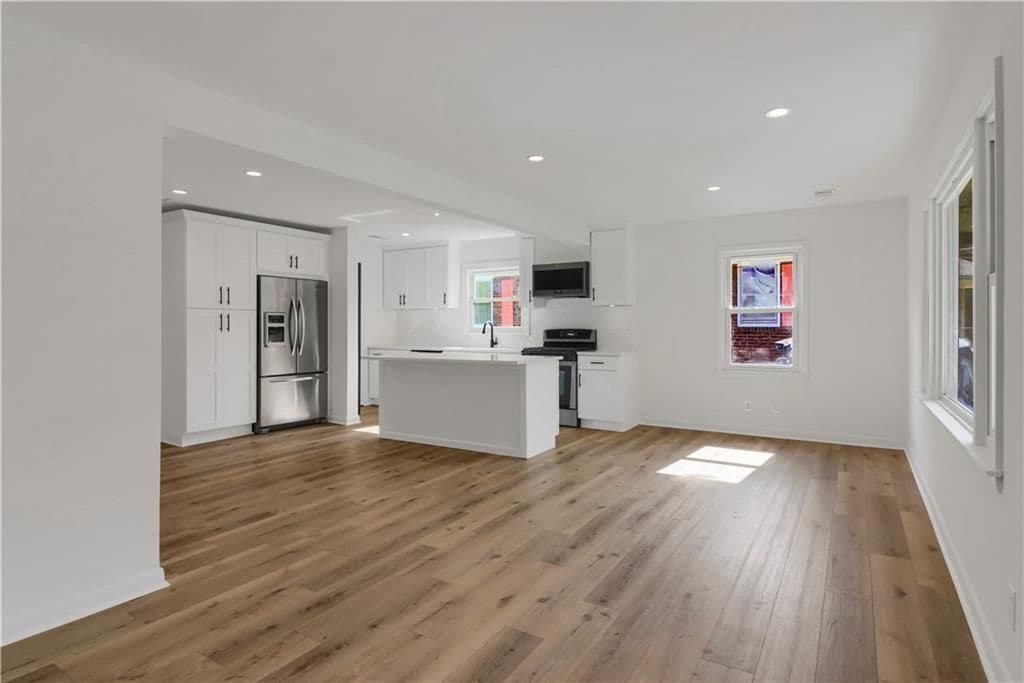 Building Photo - 776 Norwood Rd SE