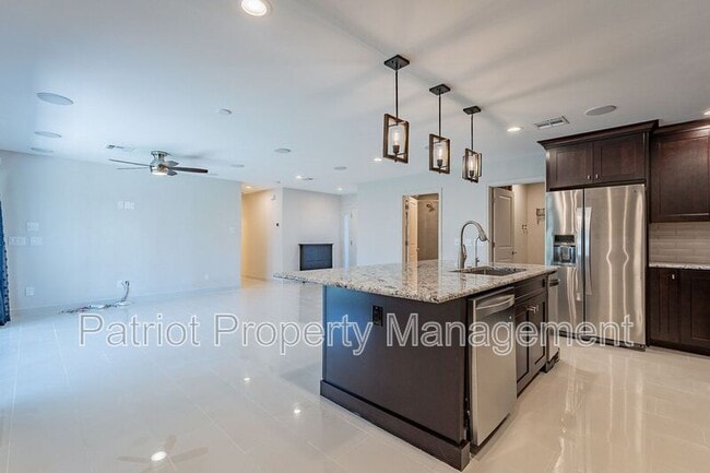 Building Photo - 5514 N 79th Pl
