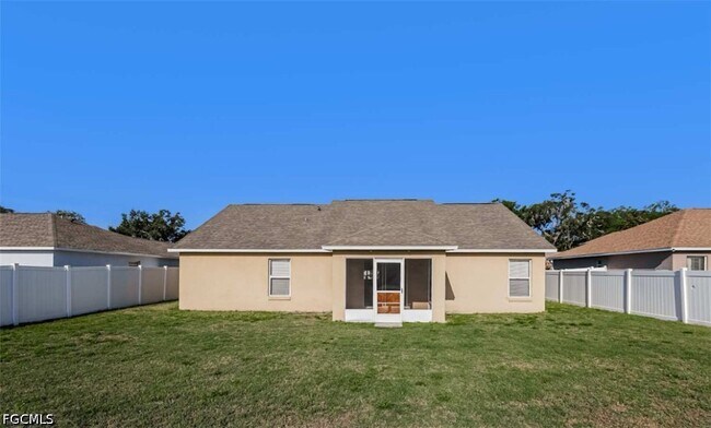 Building Photo - 140 SW 29th St