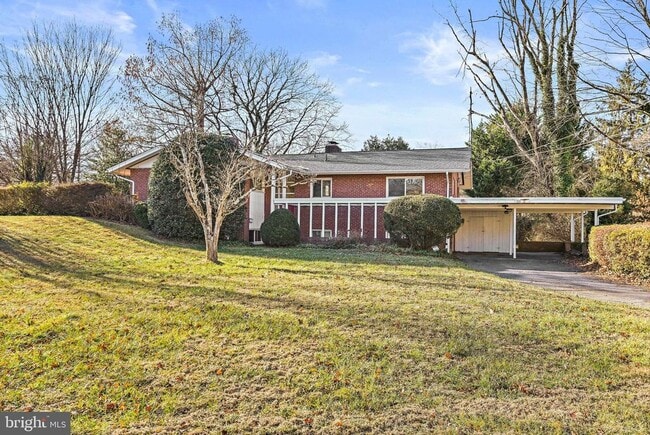 Building Photo - 1126 Ormond Ct