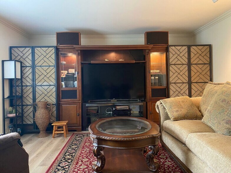 Building Photo - 3243 San Amadeo
