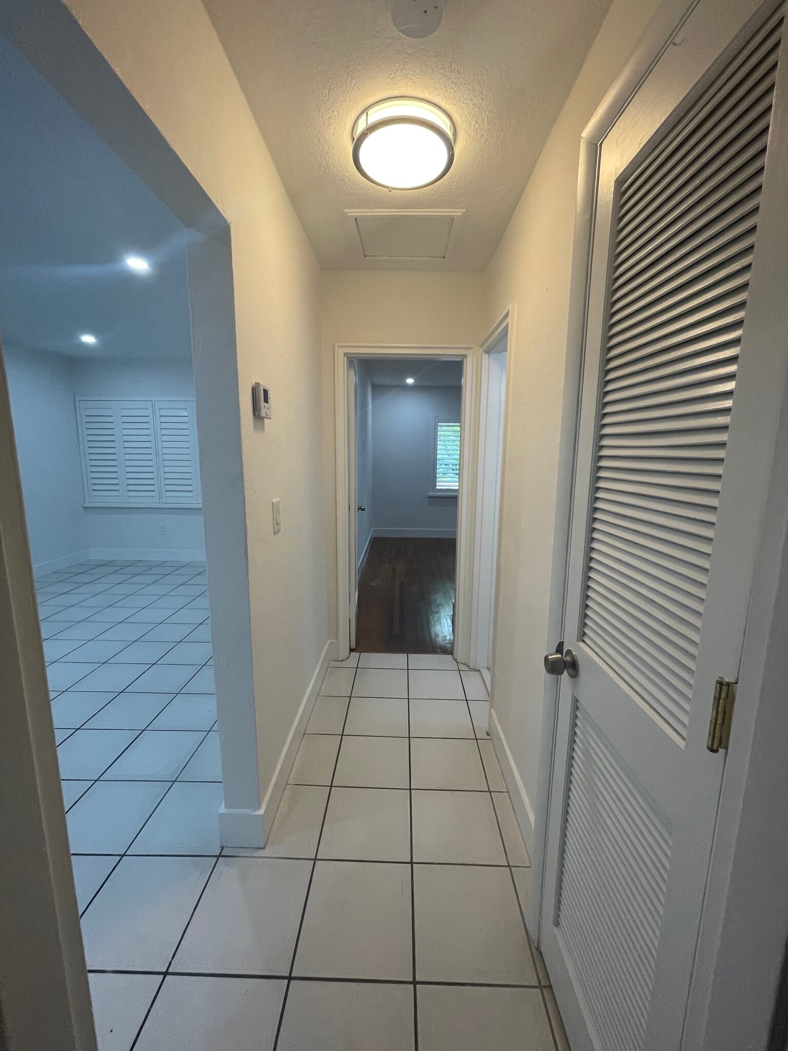 Building Photo - 2510 SW 27th St