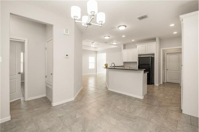 Building Photo - 6402 Williams Dr