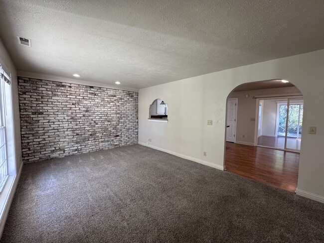 Building Photo - 4016 Liberty St