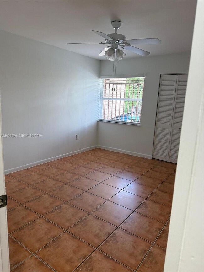 Building Photo - 9123 SW 149th Ct