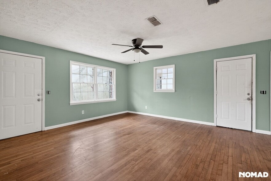 Building Photo - 1471 Stringer Rd