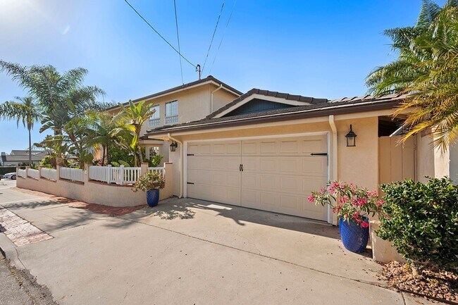 Building Photo - Ocean View La Jolla Home | 3BR + 3BA | Patio, Balcony & 2-Car Garage