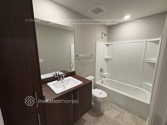 Building Photo - 10946 Zest St NE