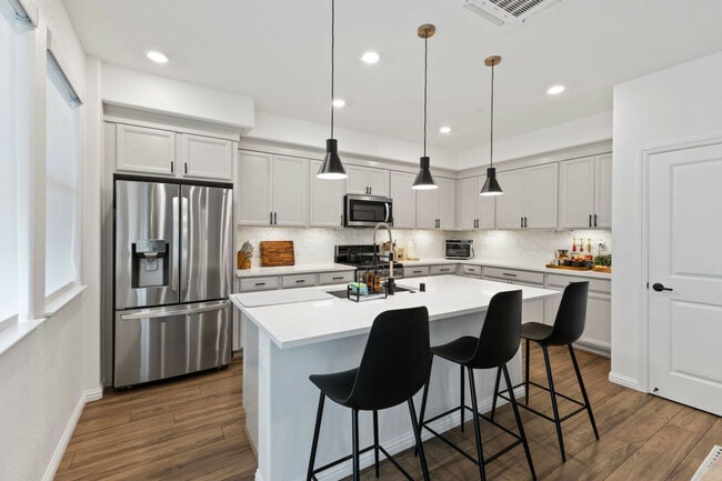 Building Photo - 5723 Synergy Ct