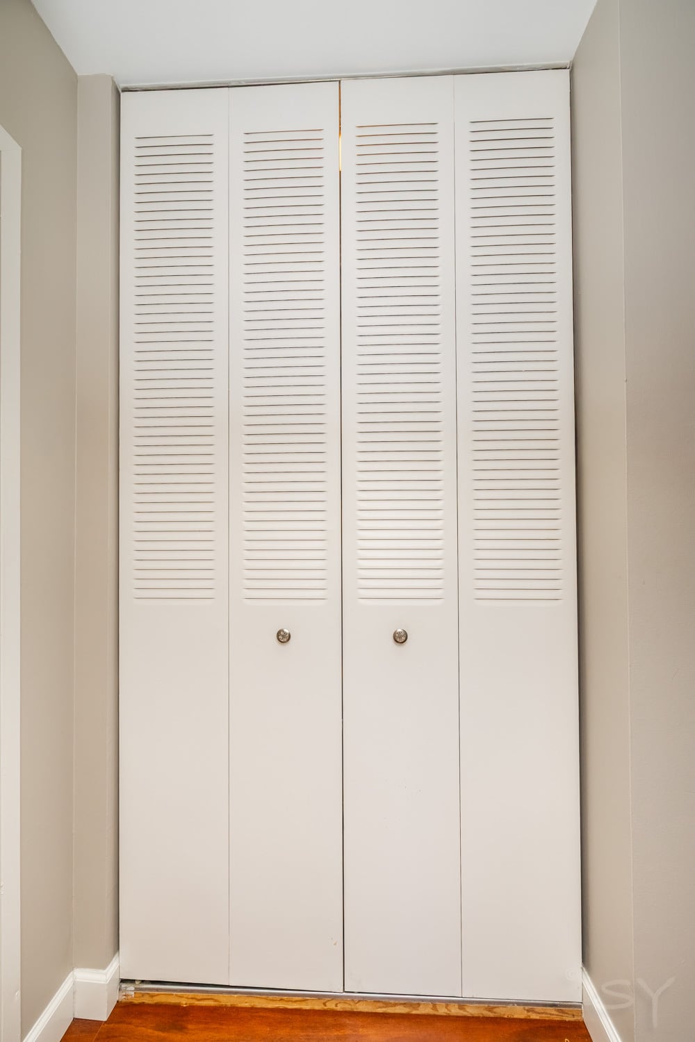 Building Photo - 607 W Wrightwood Ave