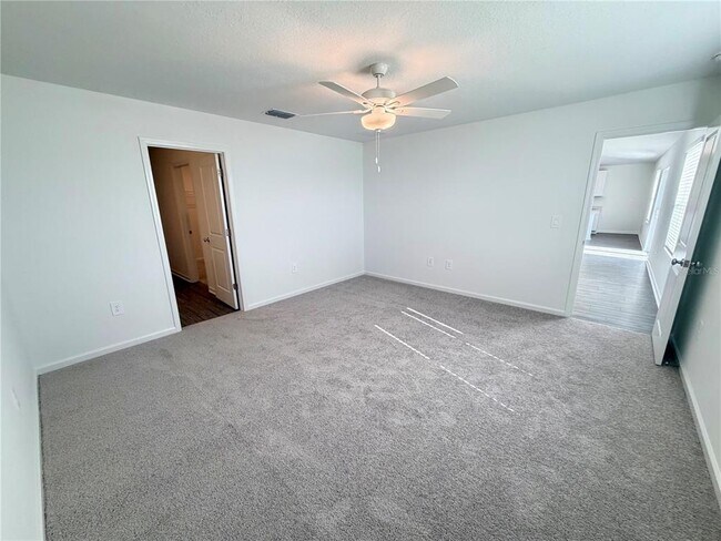 Building Photo - 4212 SW 82nd Ln