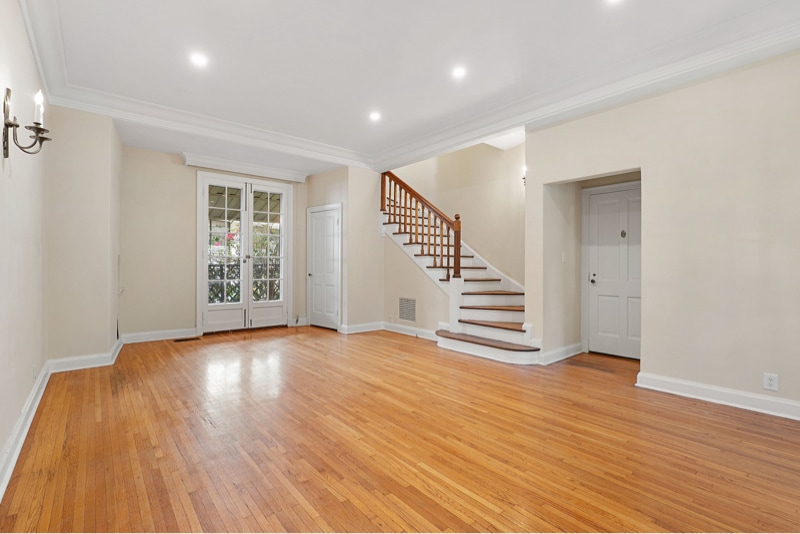 Building Photo - 420 S Beverwil Dr