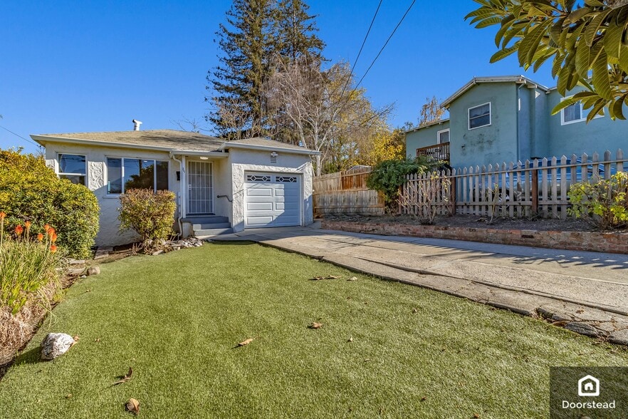 Building Photo - 711 Smith Ave