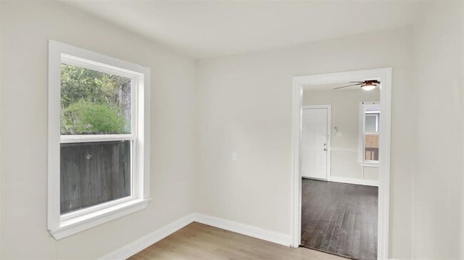 Building Photo - 4010 Speedway