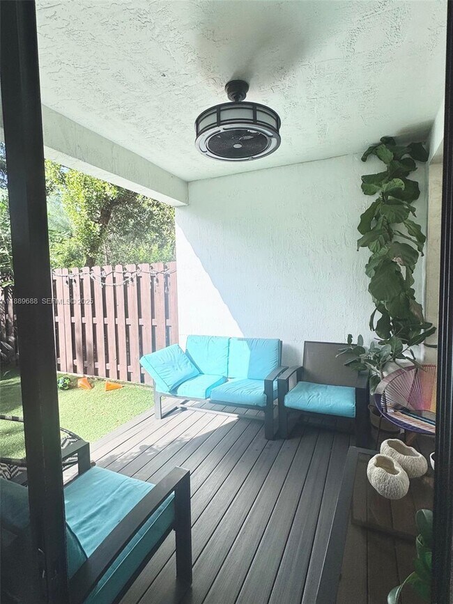 Building Photo - 10300 NW 70th Terrace