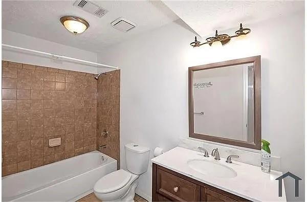 Building Photo - 6447 River Park Dr