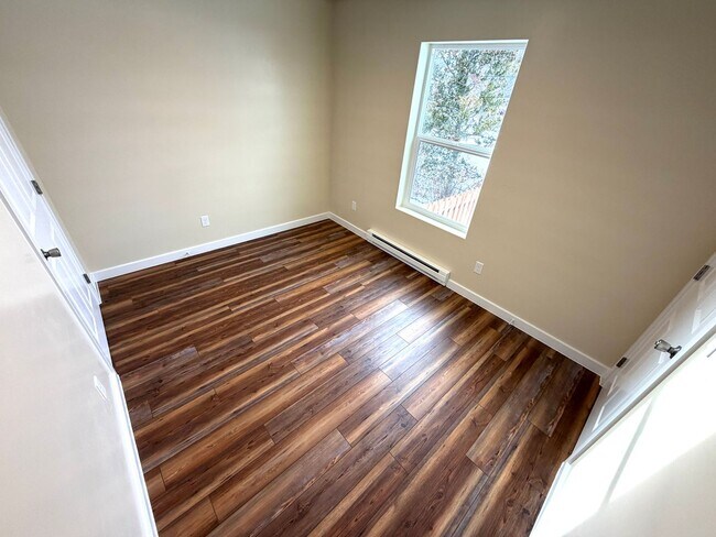 Building Photo - 1904 N Harris St