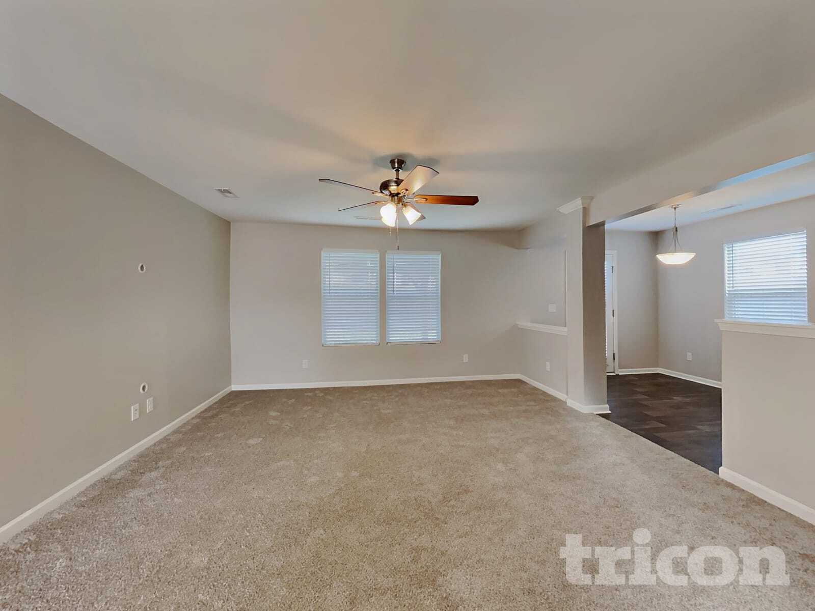 Building Photo - 1711 Sawtooth Ct