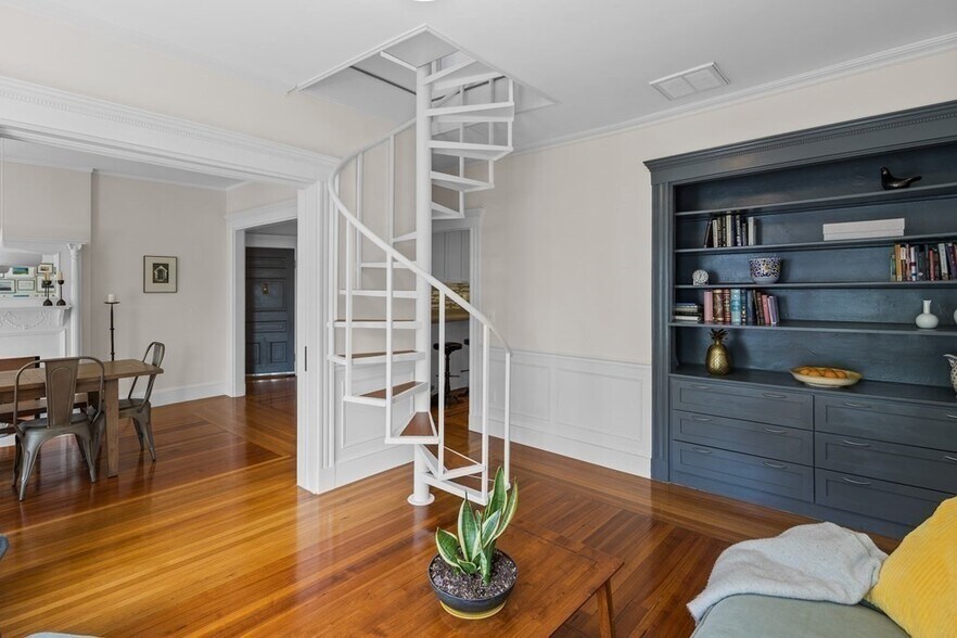 Building Photo - 15 Grovenor Rd