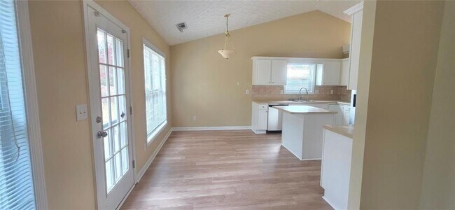 Building Photo - 2145 Prospect Mill Pl NE