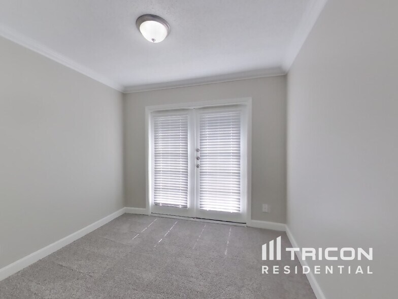 Building Photo - 6854 Eden Grove Dr