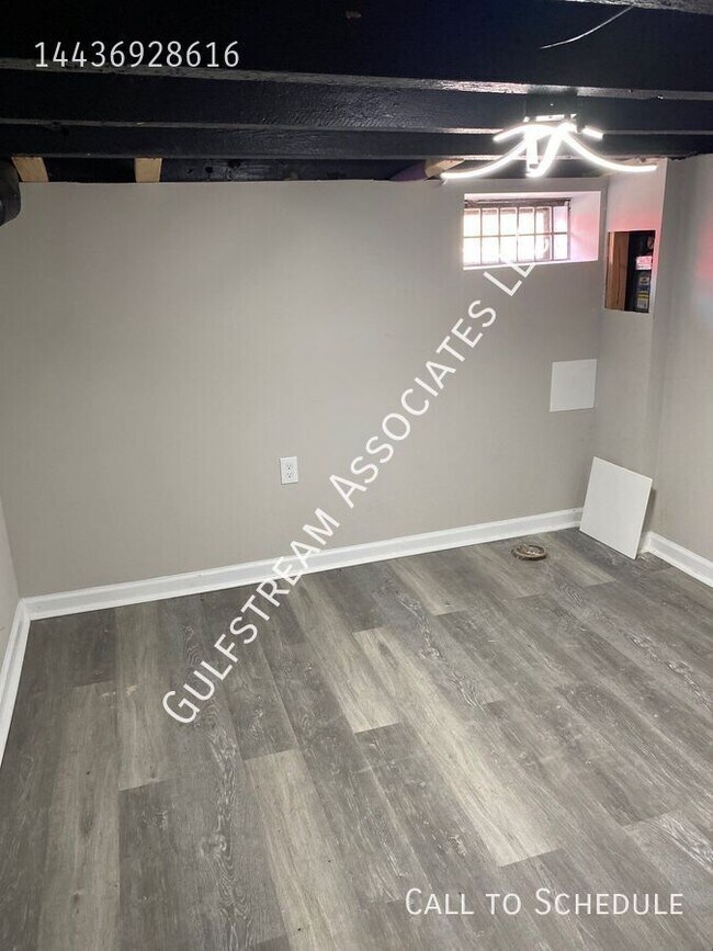 Building Photo - 1817 McHenry St