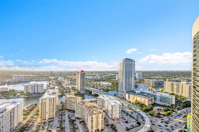 Building Photo - 1830 S Ocean Dr